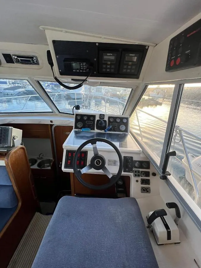 Barco Princess Cachucho Fly Puerto Calero Hotel en barco
